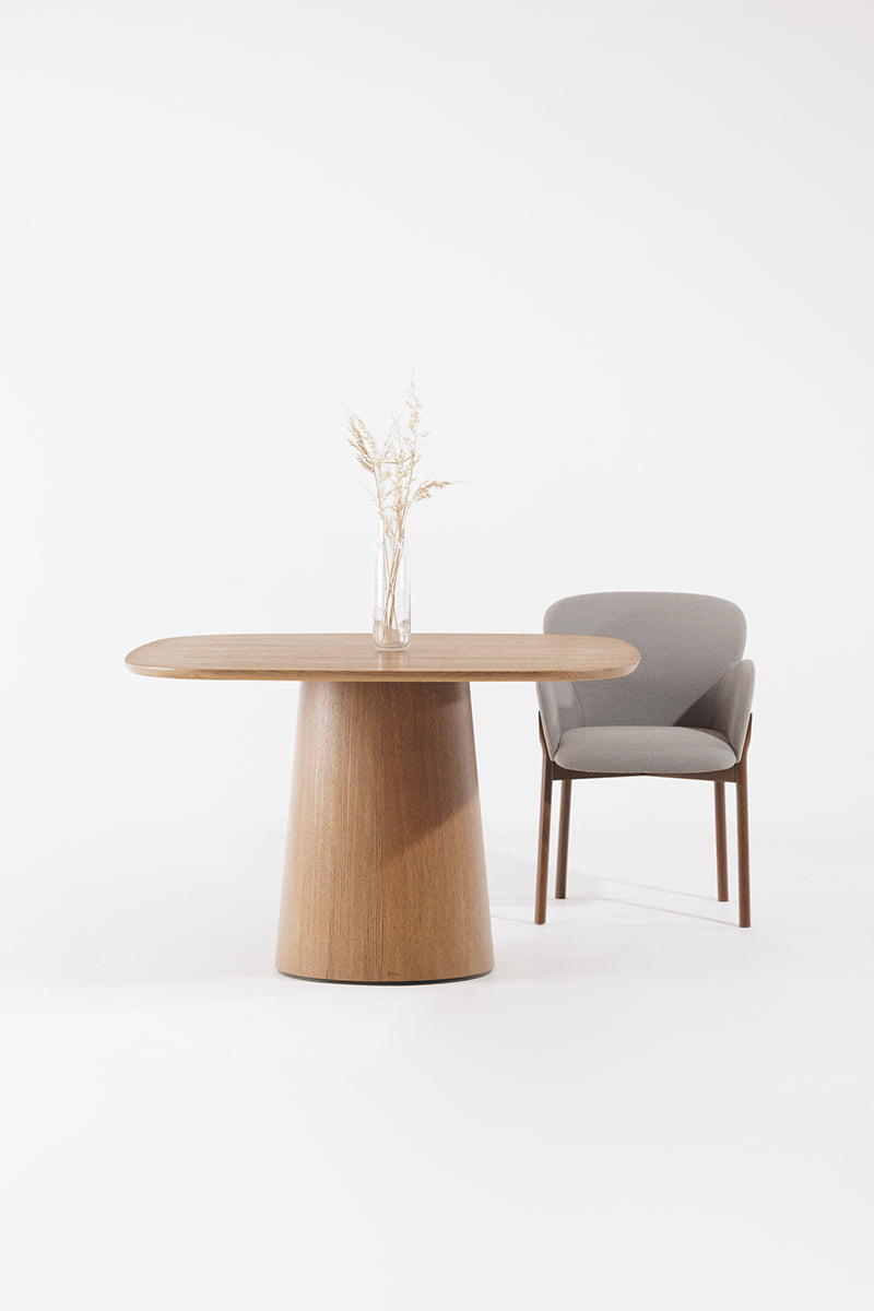 P.O.V. 462 Spherical Dining Table