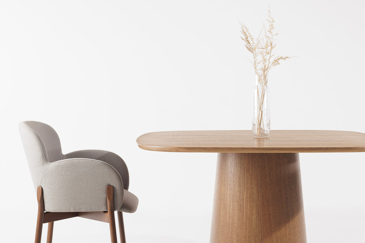 P.O.V. 462 Spherical Dining Table