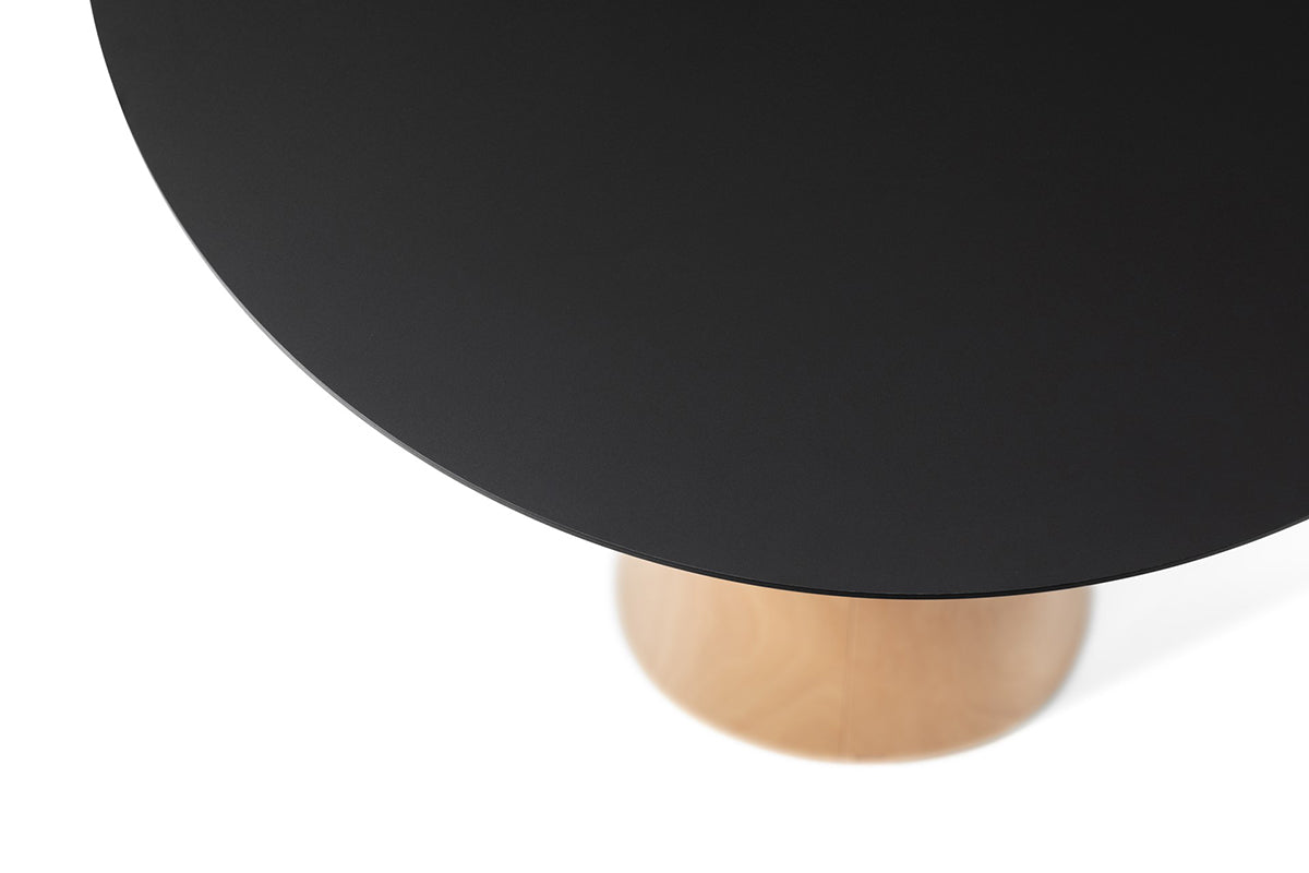 P.O.V. 463 Round Bar Table