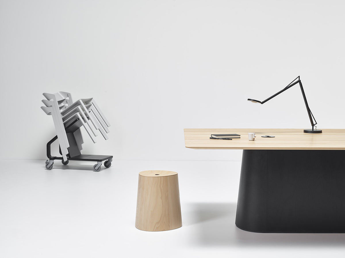 P.O.V. 467 Rectangular Dining Table