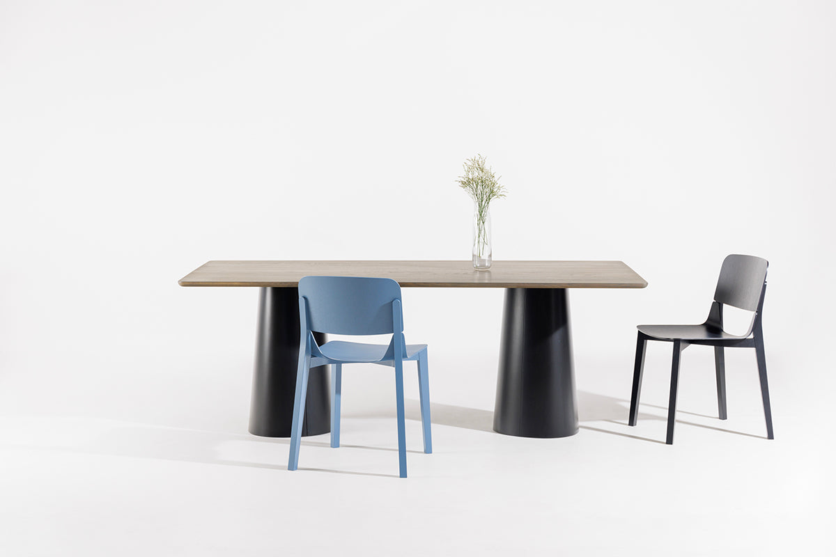 P.O.V. 470 Rectangular Dining Table