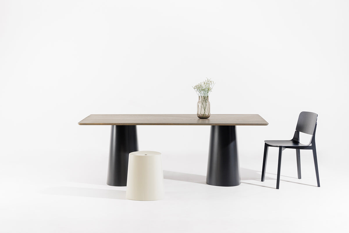 P.O.V. 470 Rectangular Dining Table
