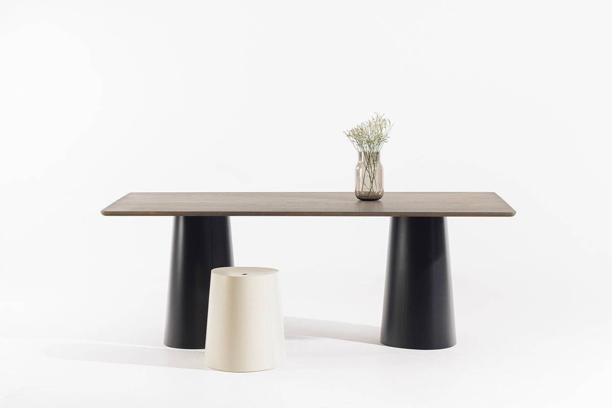 P.O.V. 470 Rectangular Dining Table