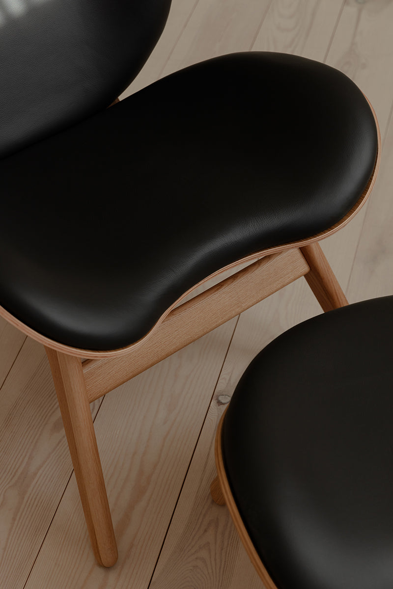 A Conversation Piece Leather Low Lounge Chair - WOO .Design
