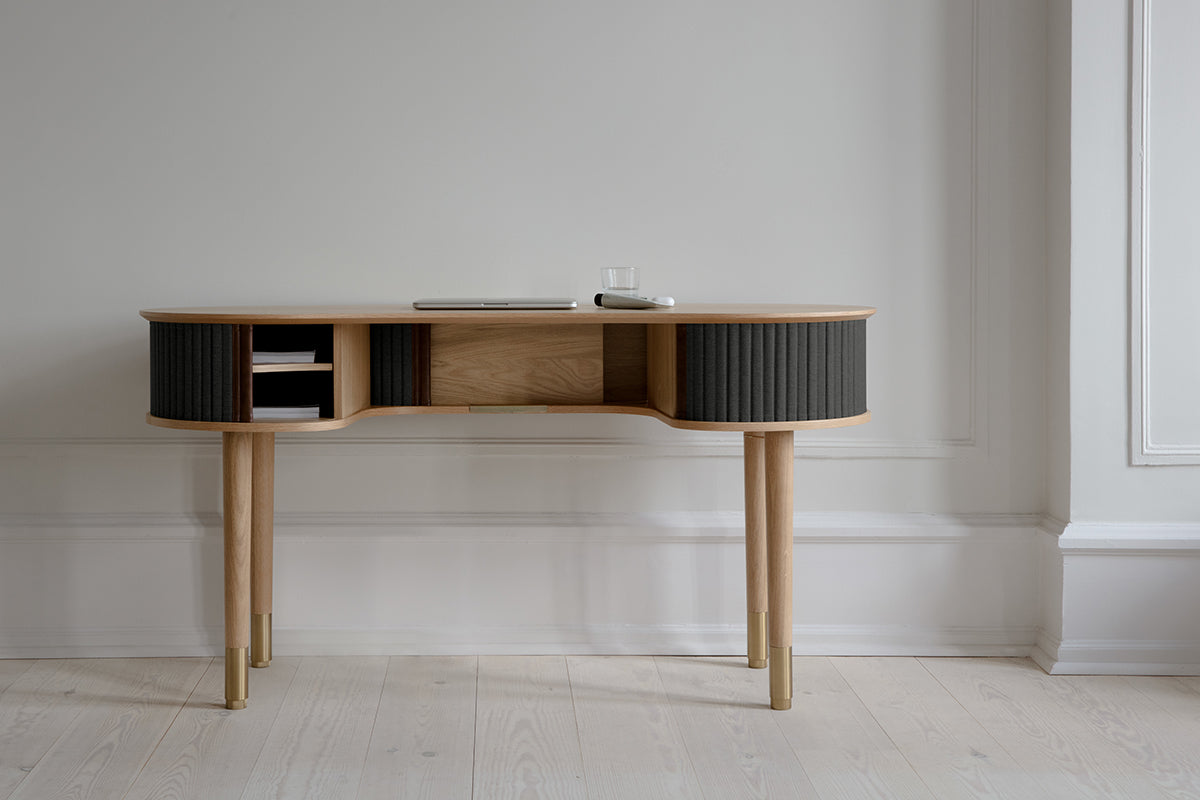 Audacious Leather Oak Desk - WOO .Design
