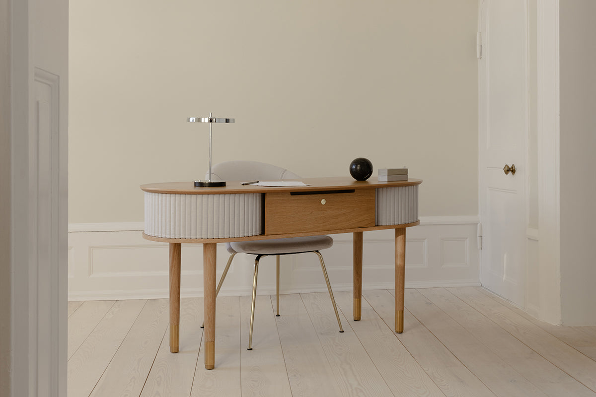 Audacious Leather Oak Desk - WOO .Design