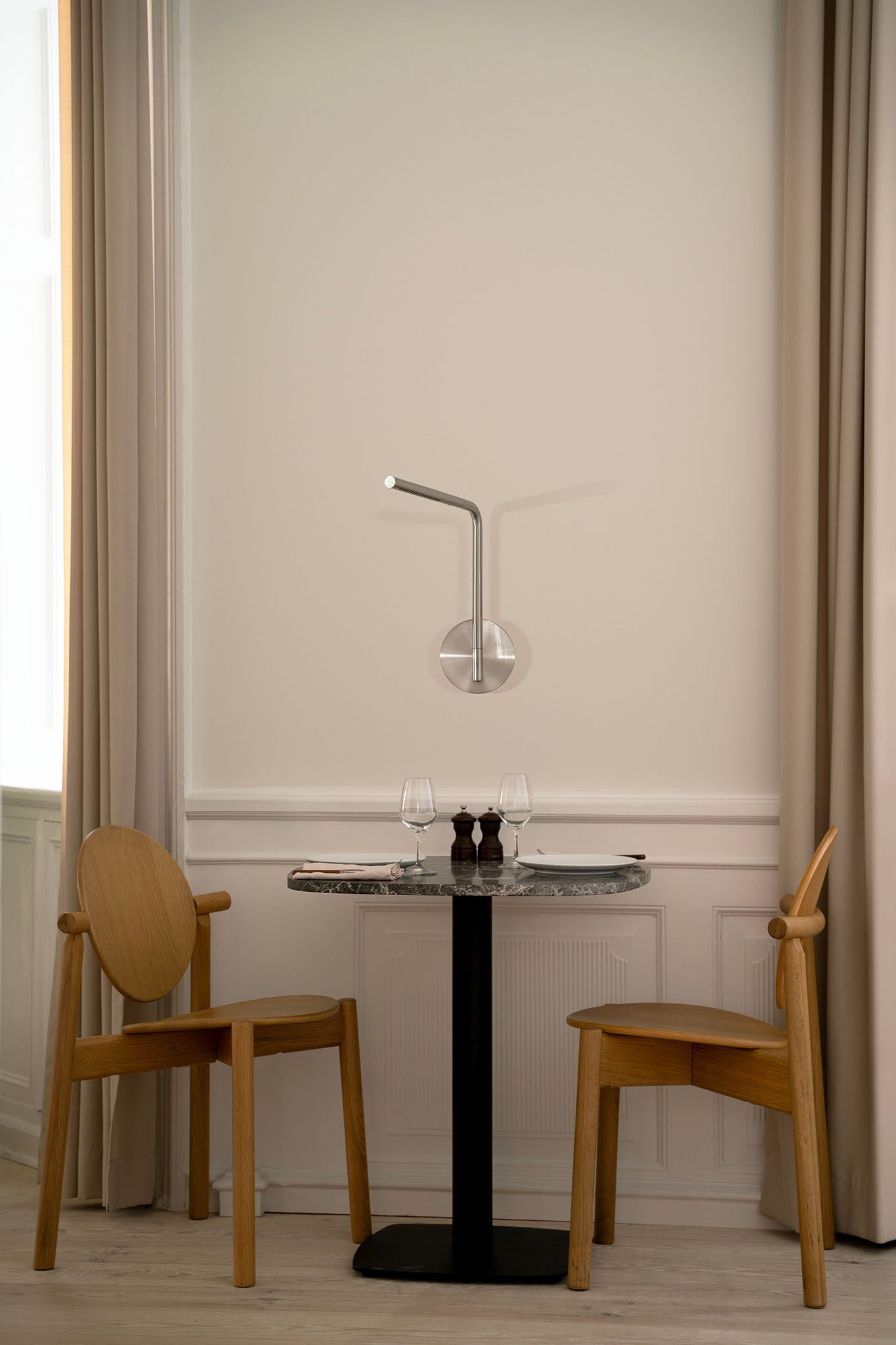 Omni Pivot Wall Lamp