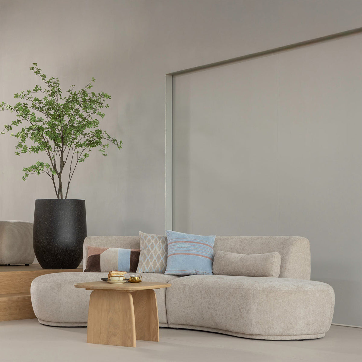 Batavier 4 Seater Half Round Sofa