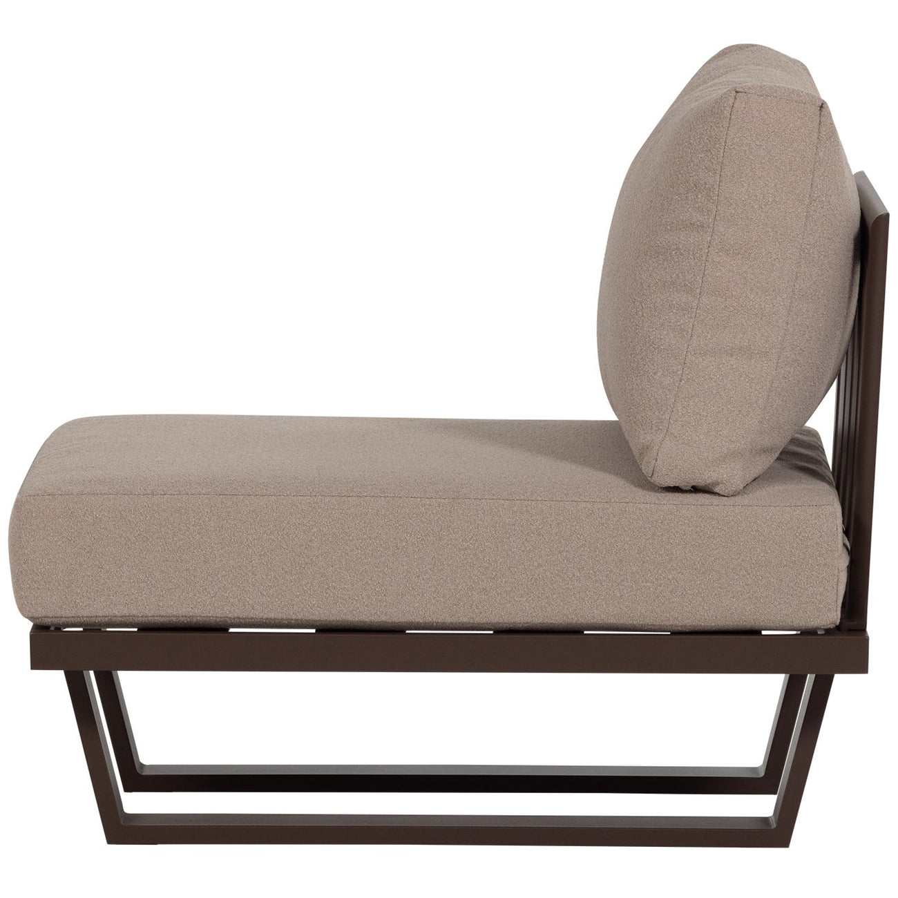 Bear Garden Lounge Chair