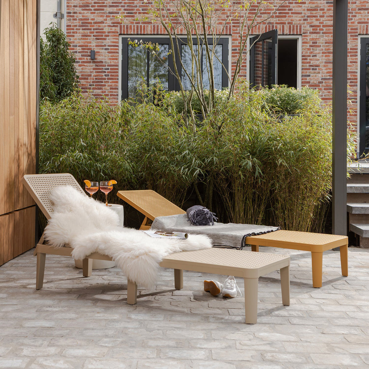 Jinte Lounger Garden