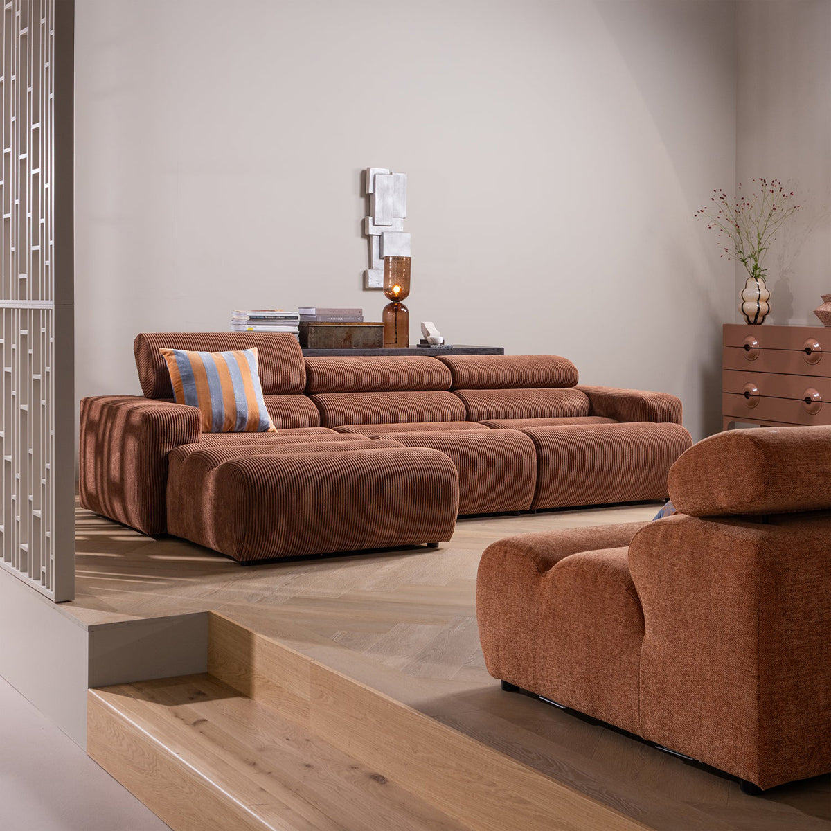 Novi Chaise Longue Sofa