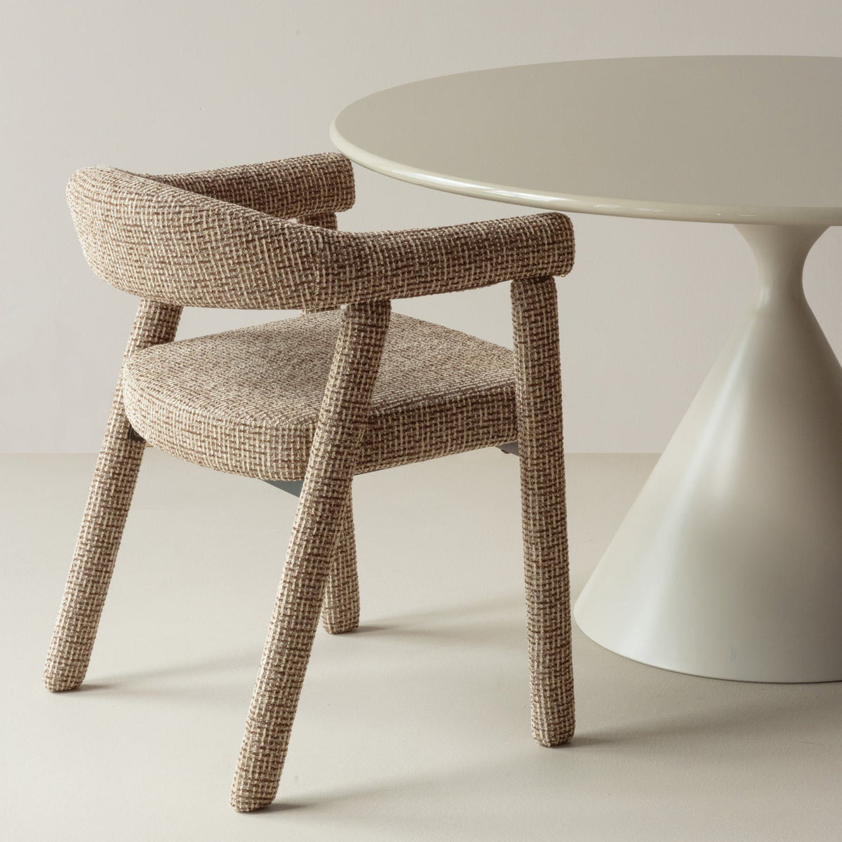 Sedo Dining Chair with Armrest