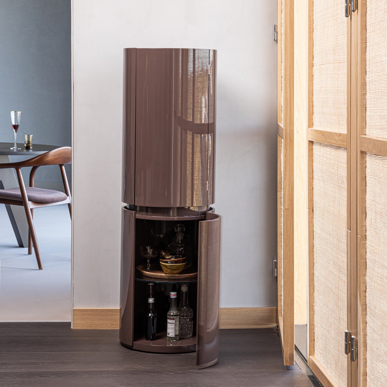 Sera Dark Brown High Gloss Round Cabinet