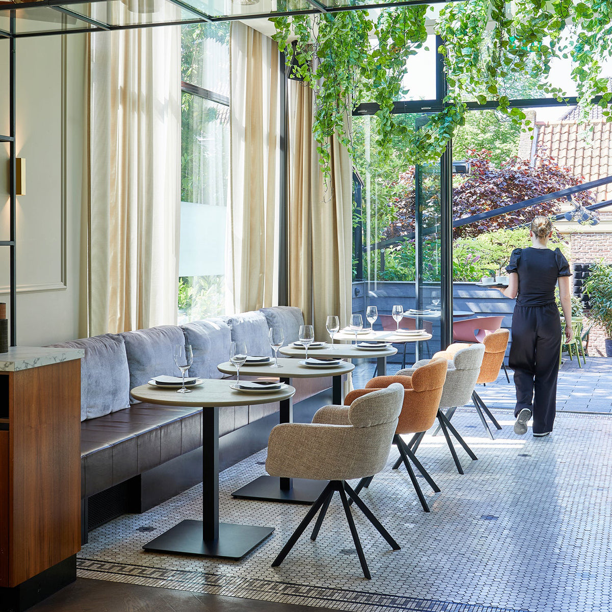 Tablo Betoween Bistro Table