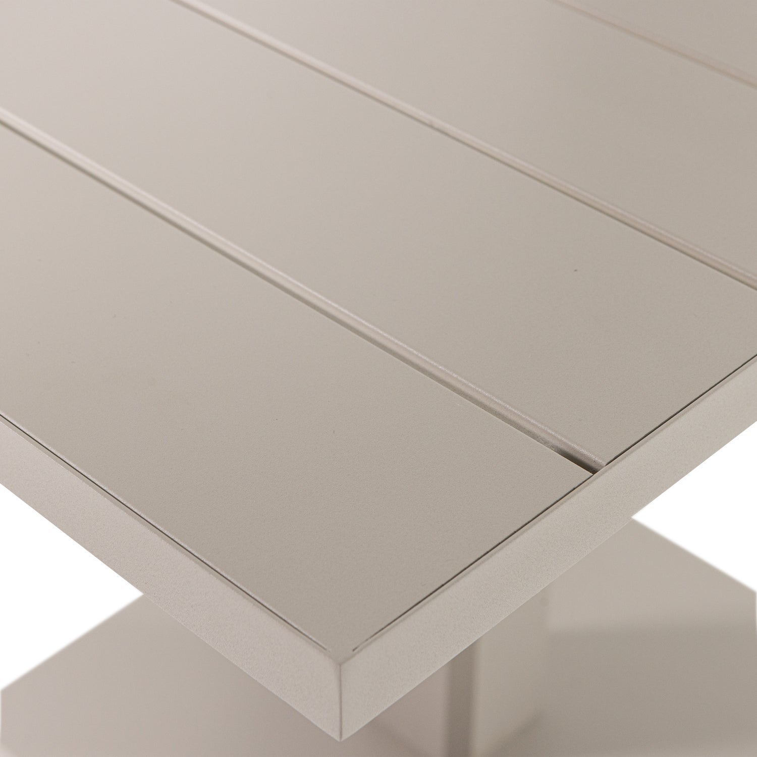 Tesso Height Adjustable Garden Table