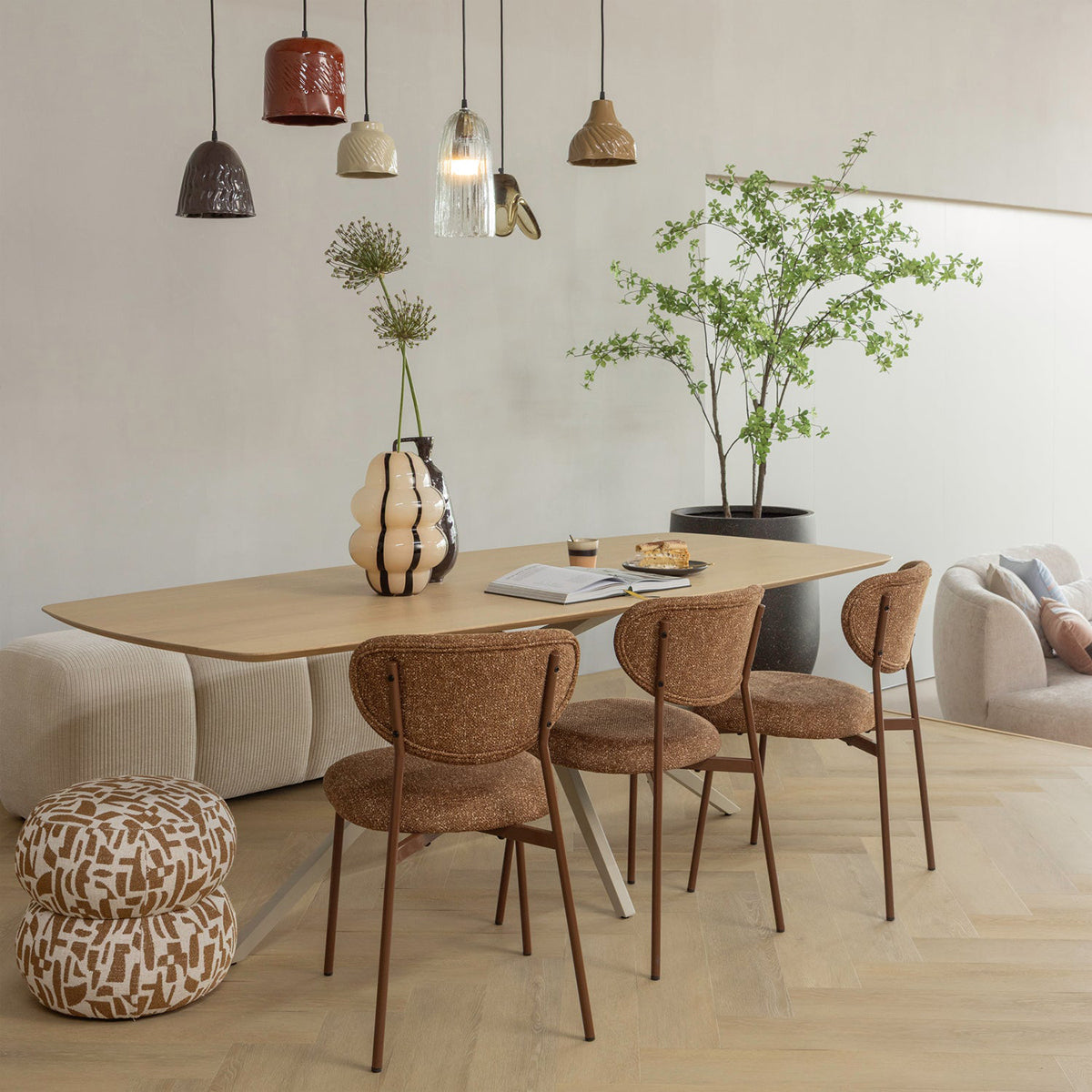 Valor Ribbon Dining Chair