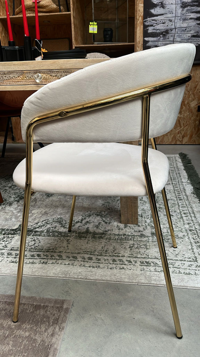 Belle White Velvet Gold Chair with Armrest (4/Set) (Floor Model)