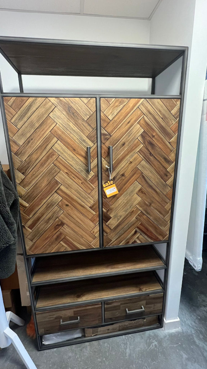 Hudson Cabinet (Outlet)