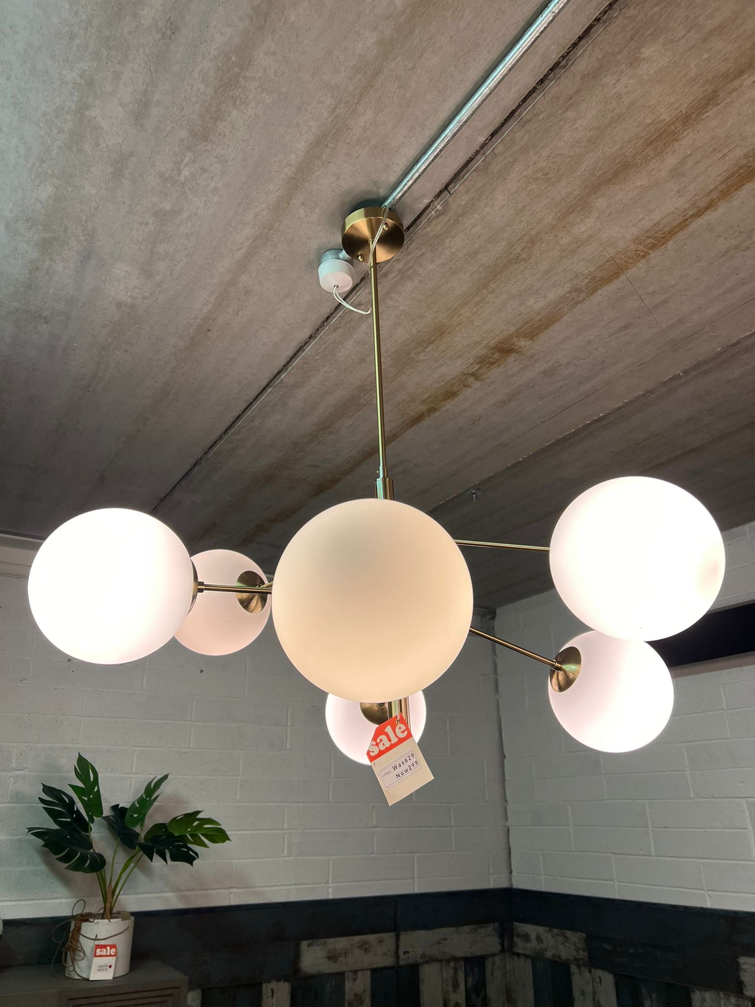 6 Plates Hanging Lamp (Outlet)