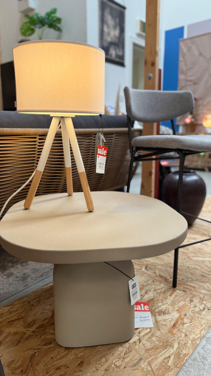 Highland White Table Lamp (Outlet)