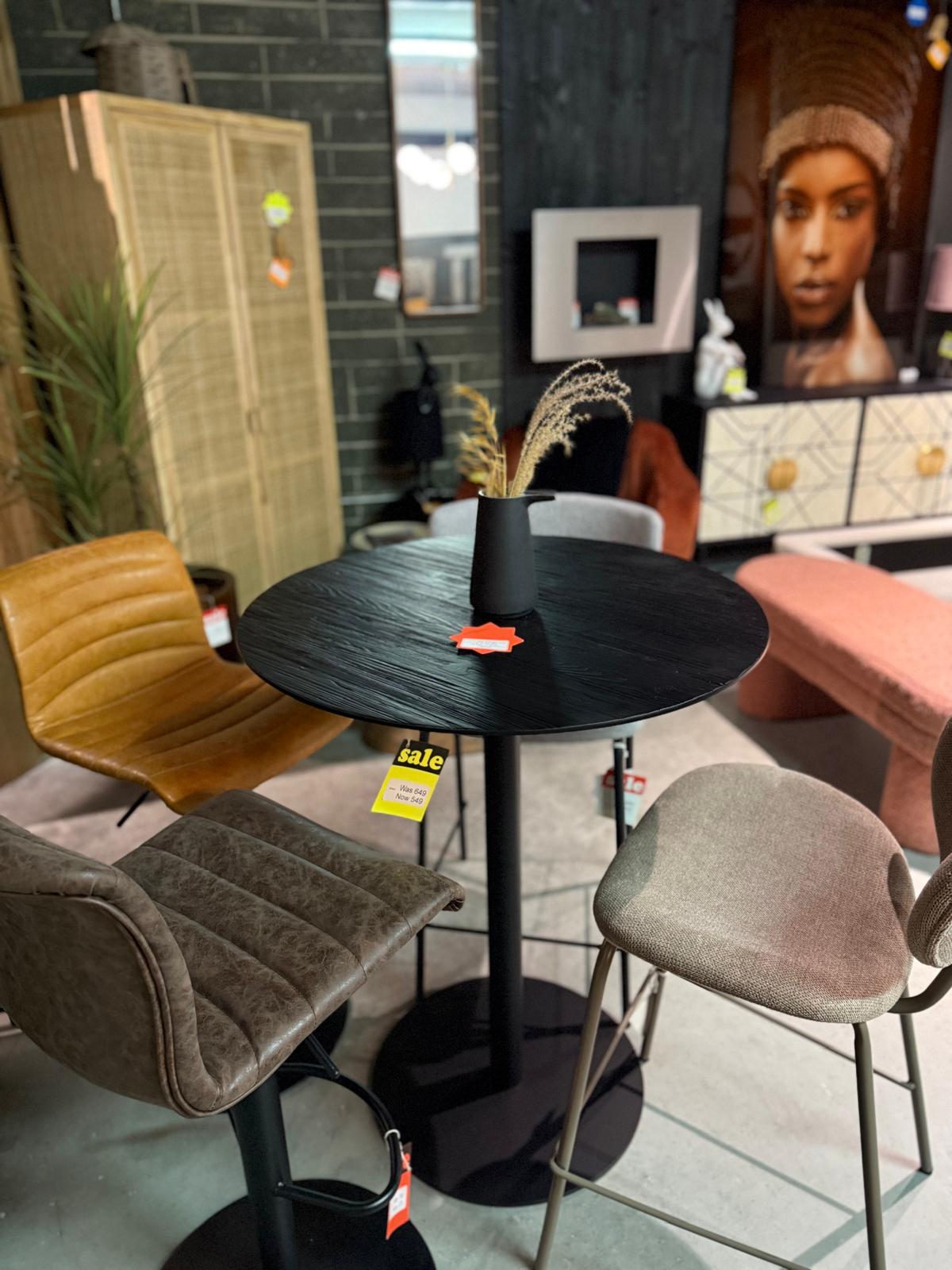 Braza Round Counter Table (Outlet)