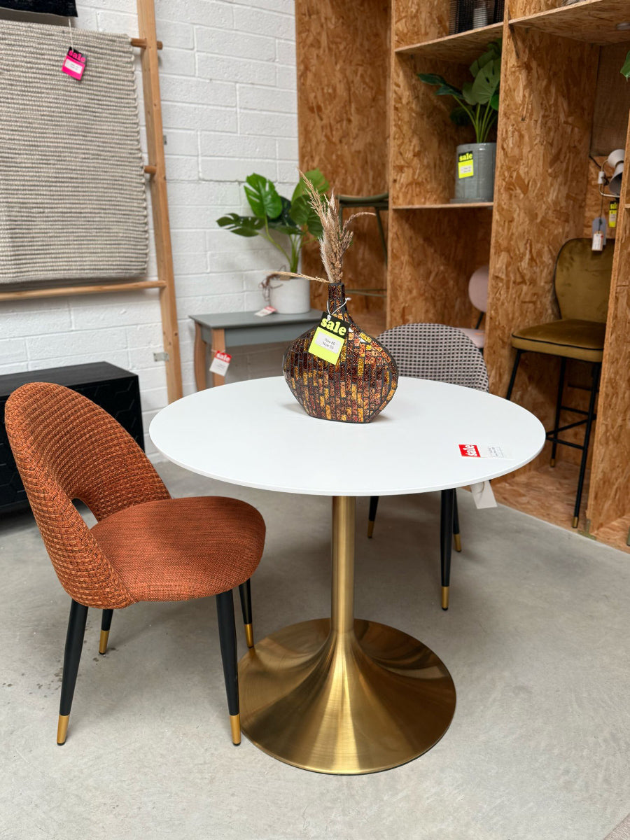 Invitation White/Brass Set Table (Outlet)