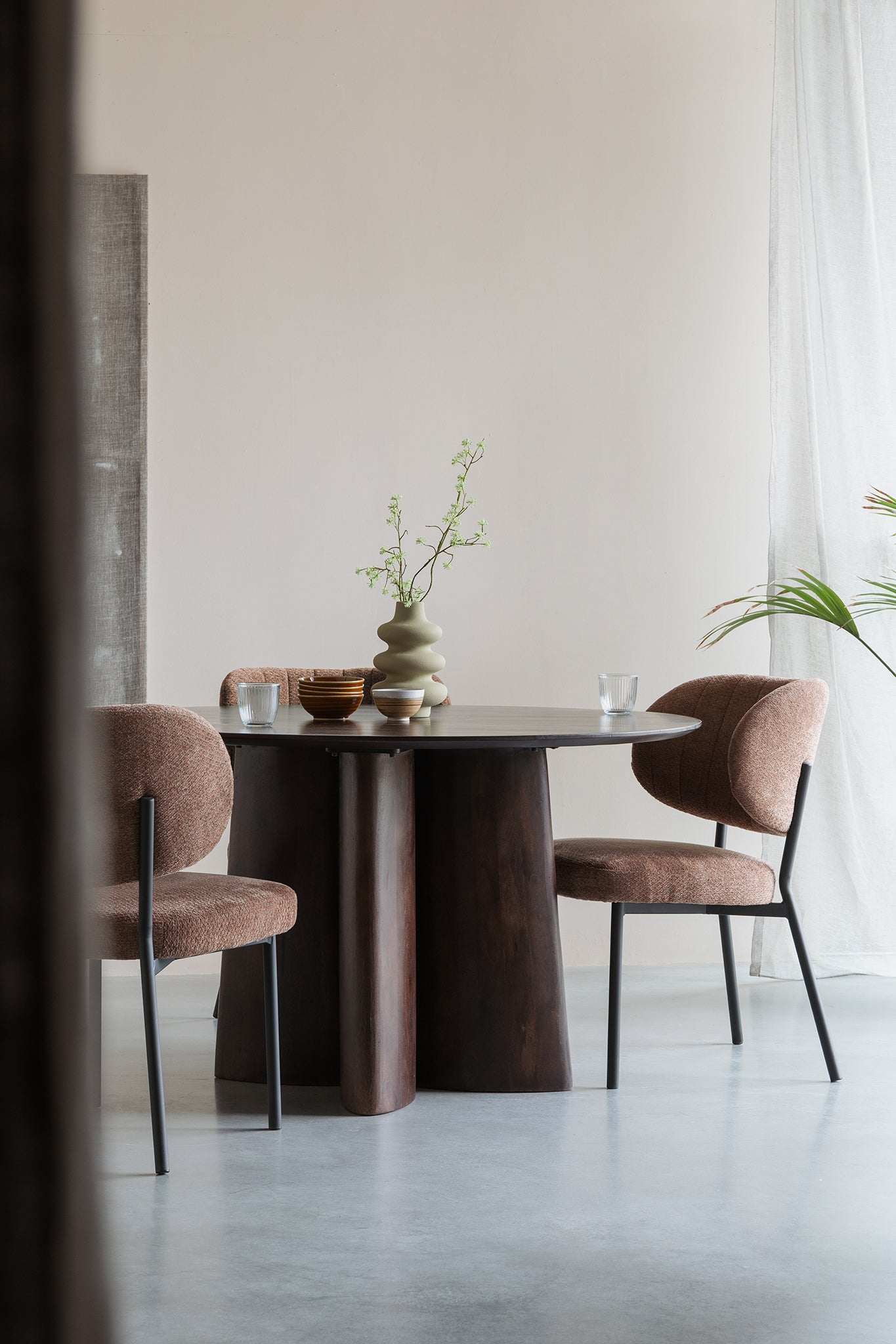 Balder Mango Wood Dining Table