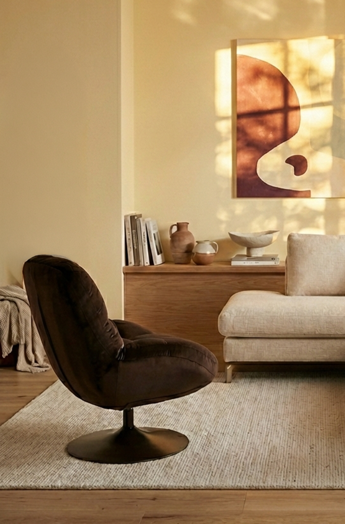 Beefy Velvet Lounge Chair
