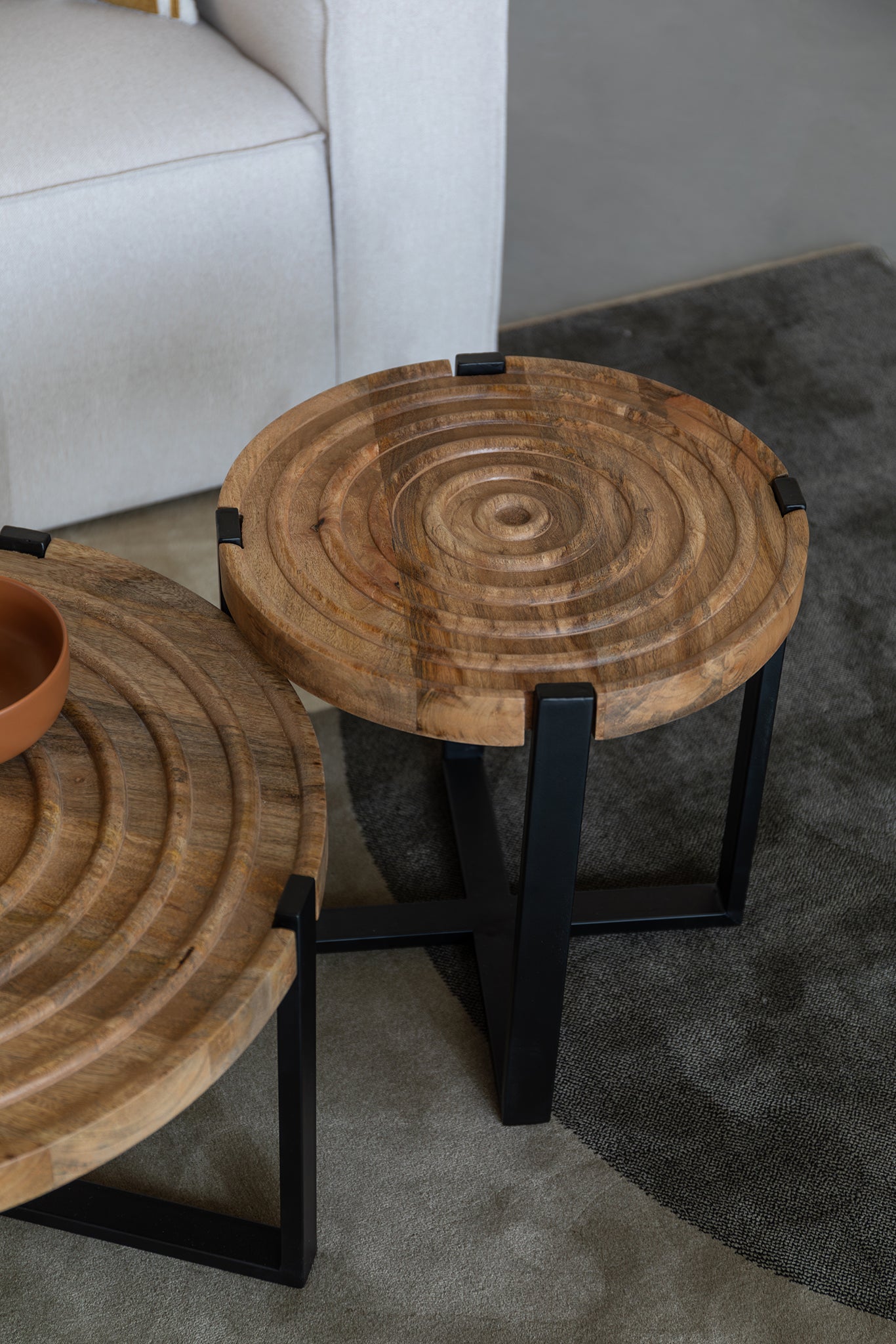 Buz Mango Wood Side Table