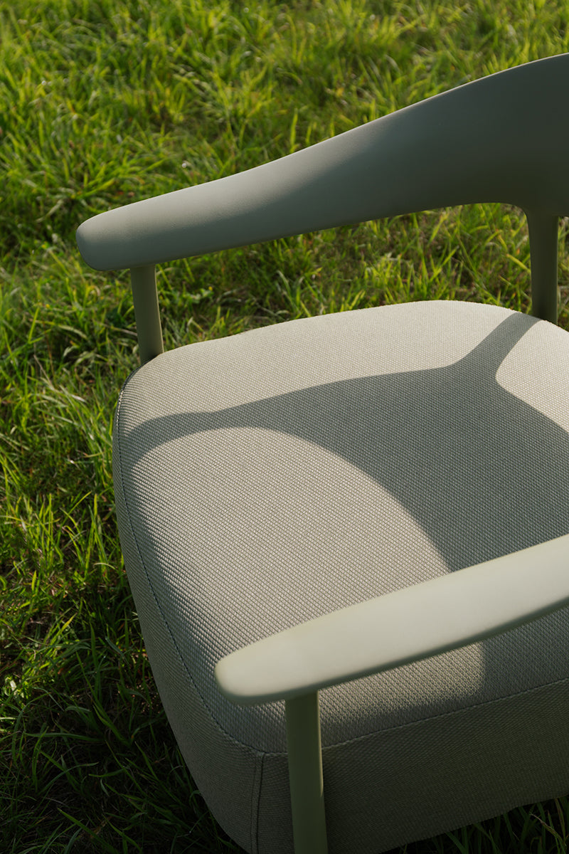 Vita Outdoor Lounge Chair