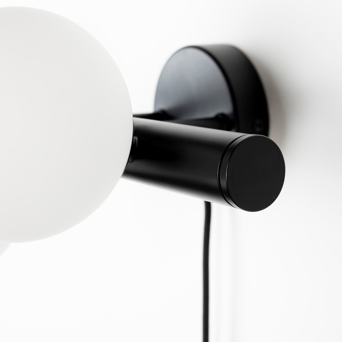 Monica Wall Lamp - WOO .Design