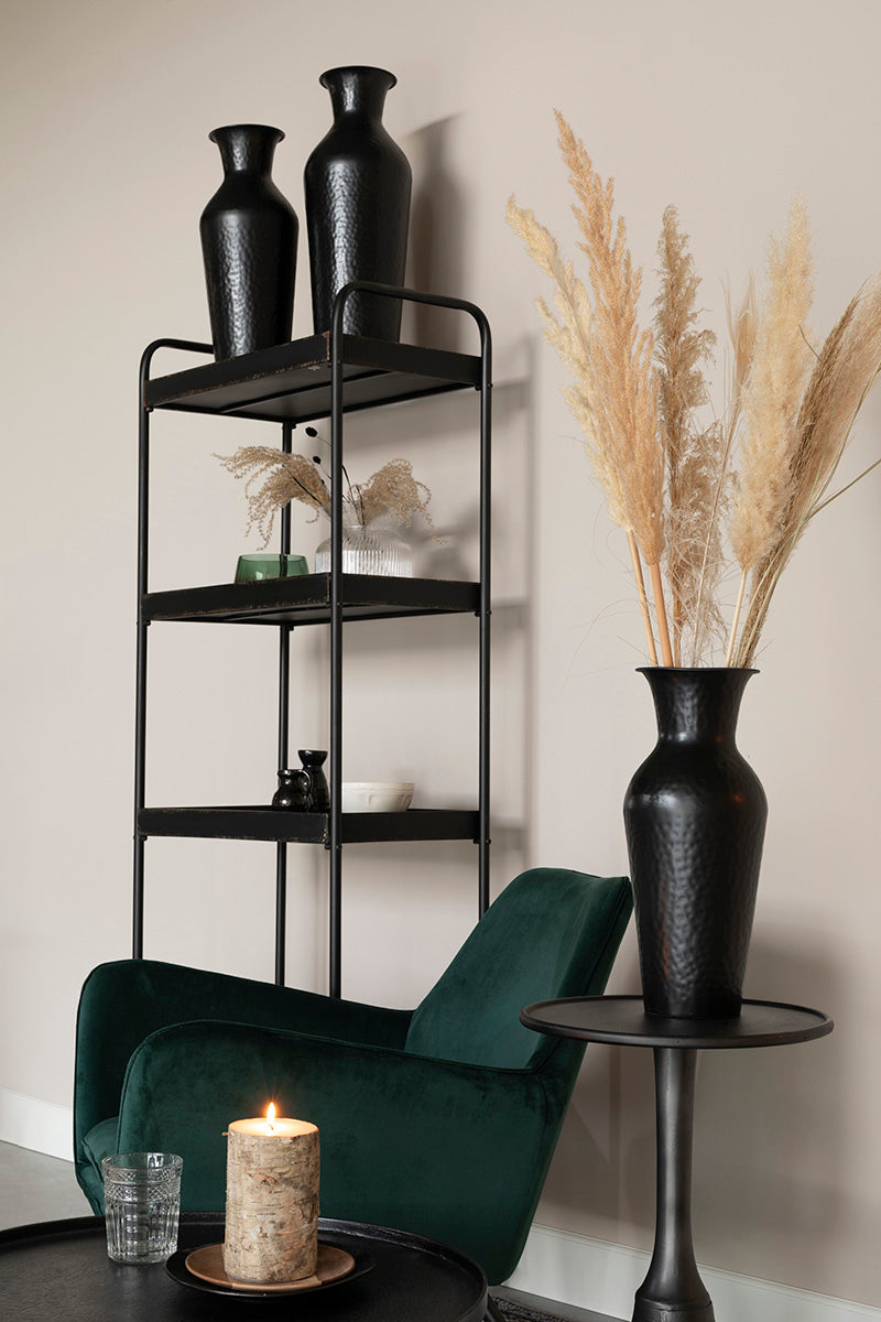 Ryan Shelf - WOO .Design