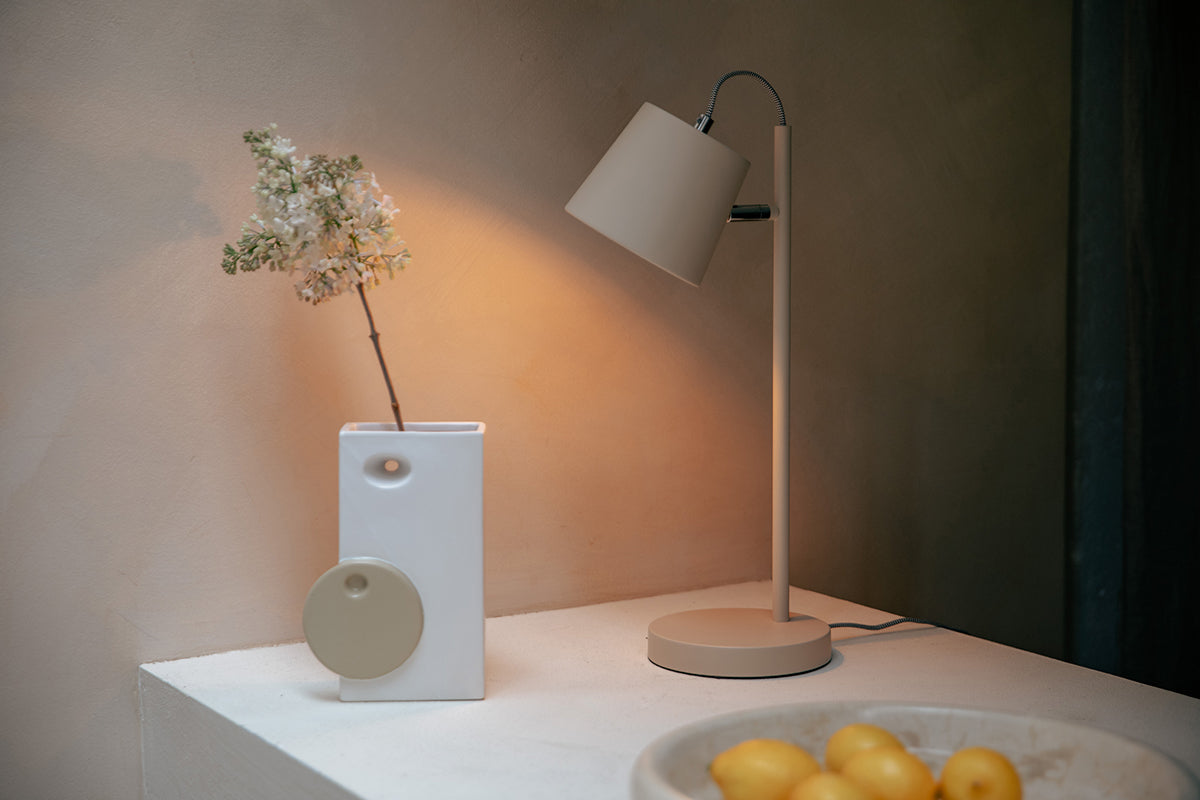 Buckle Head Table Lamp - WOO .Design