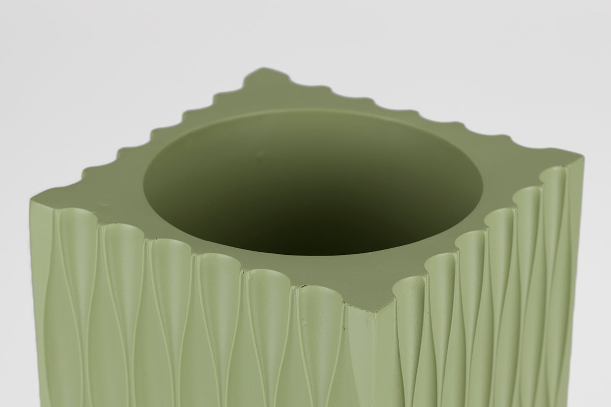 Riley Vase