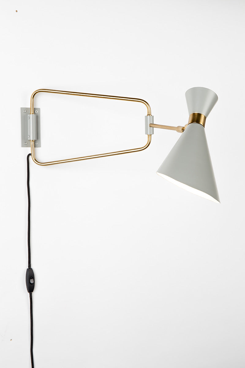 Shady Wall Lamp