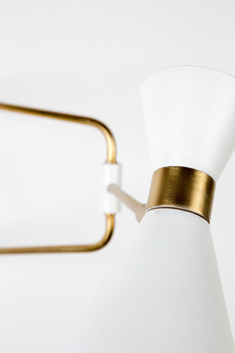 Shady Wall Lamp (Outlet)