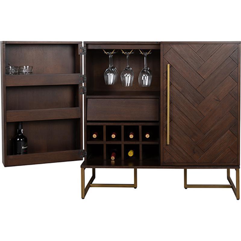 Class Cabinet - WOO .Design