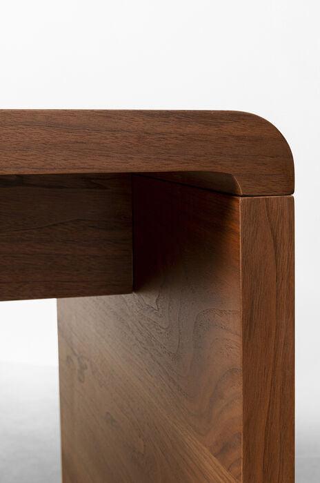 Club Walnut Desk - WOO .Design