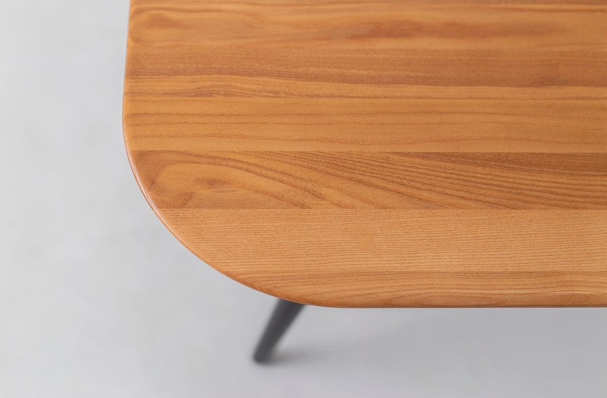 Contrast Dining Table - WOO .Design