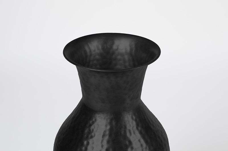 Dunja Vase - WOO .Design