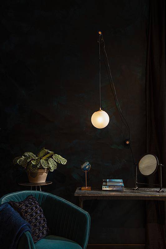 Bulan Wall Lamp