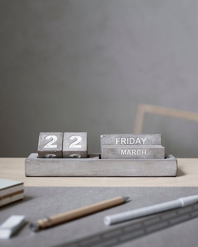 Eternity Calendar - WOO .Design