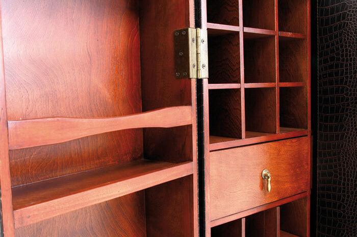 Globetrotter Medium Bar Cabinet - WOO .Design