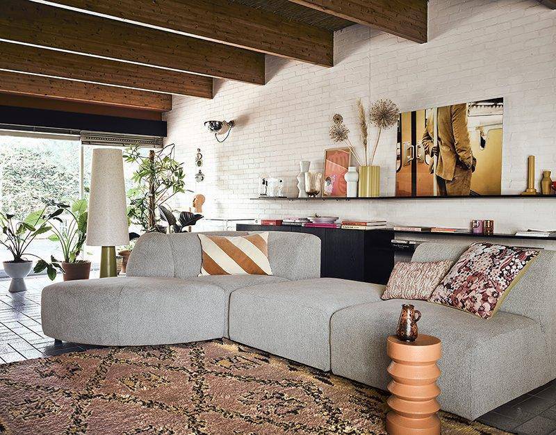 Jax Light Grey Snake Couch - Element Right Corner