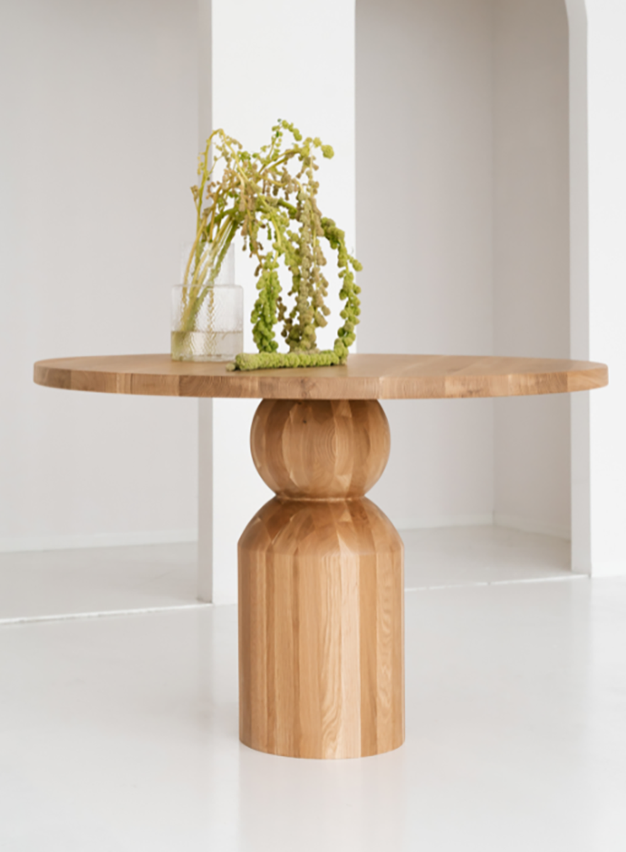Beth Oak Wood Round Dining Table