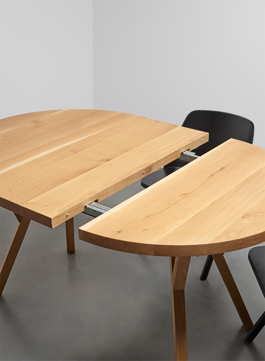 Gloria Oak Wood Round Dining Table