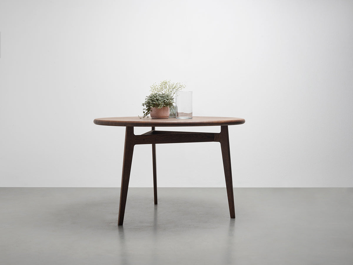 Polly Oak Wood Round Dining Table