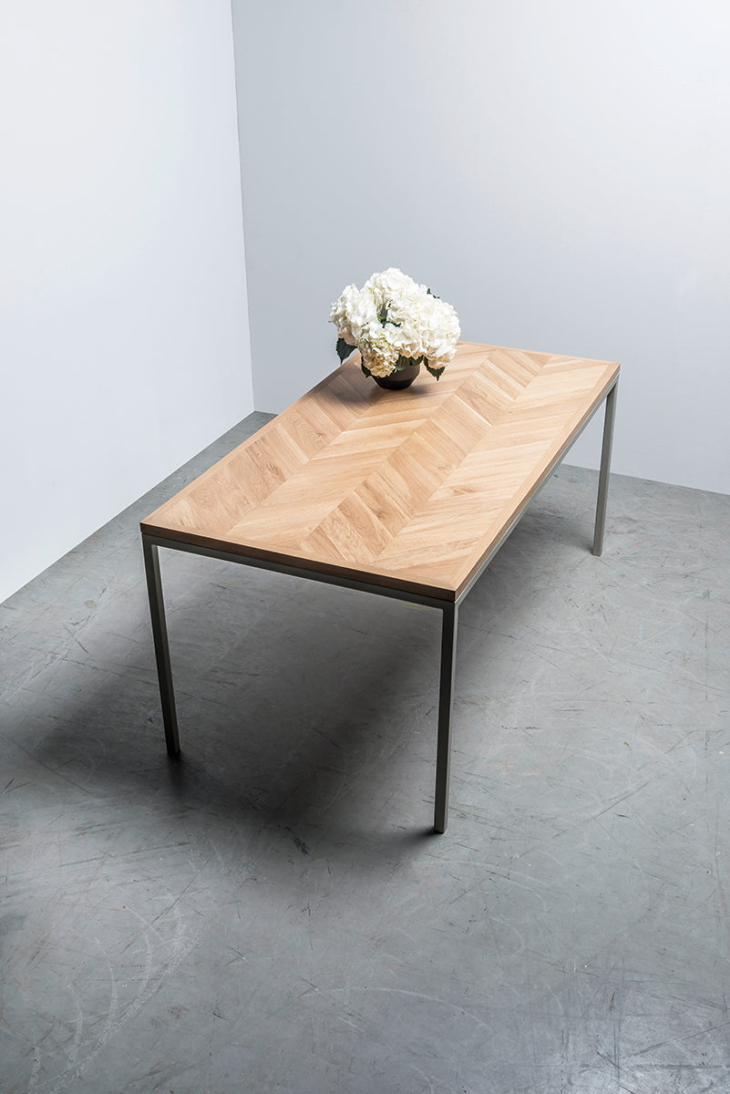 Charlotte Dining Table