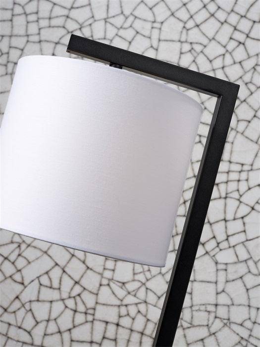 Boston 18 Table Lamp