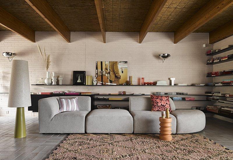Jax Snake Light Grey Couch - Element Right Corner - WOO .Design